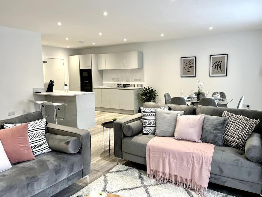 Vila Luxury 3 Bed House W Parking & Garden! 1 Bournemouth Exteriér fotografie