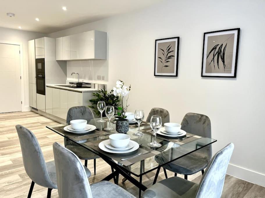 Vila Luxury 3 Bed House W Parking & Garden! 1 Bournemouth Exteriér fotografie