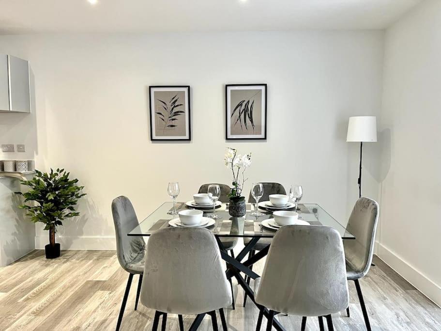 Vila Luxury 3 Bed House W Parking & Garden! 1 Bournemouth Exteriér fotografie
