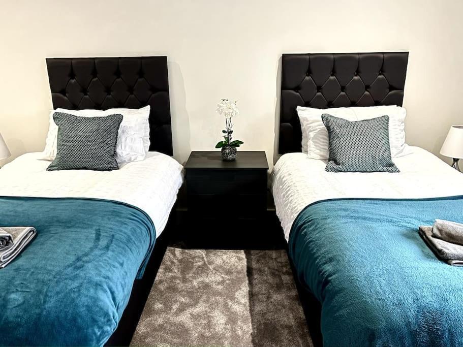 Vila Luxury 3 Bed House W Parking & Garden! 1 Bournemouth Exteriér fotografie